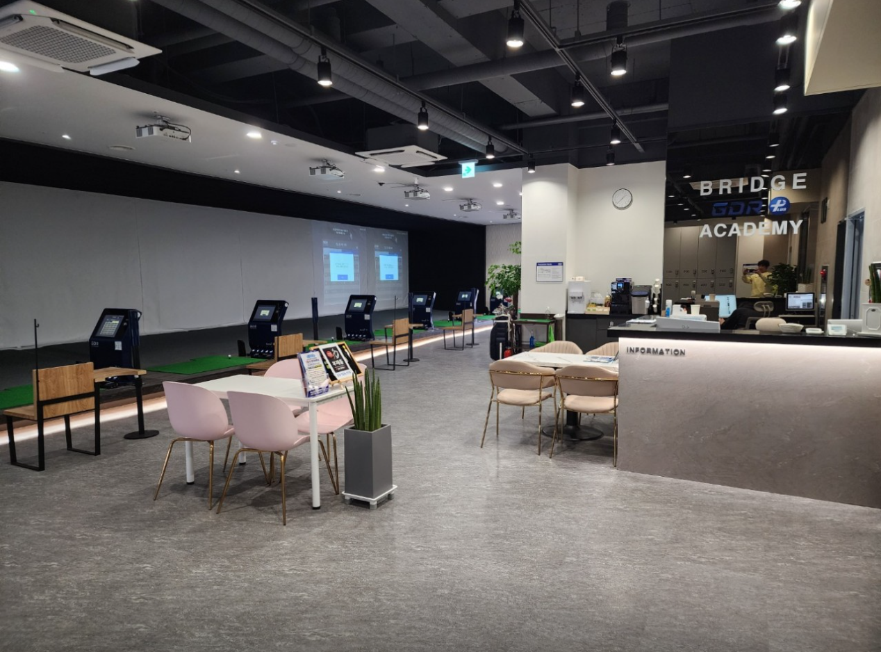 24시 무인 스크린 골프 | 애니타임골프24